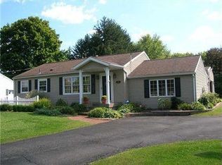 3760 Morefield Rd, Hermitage, PA 16148