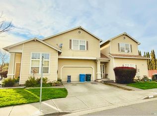 1335 Peterson Ln, Santa Rosa, CA 95403