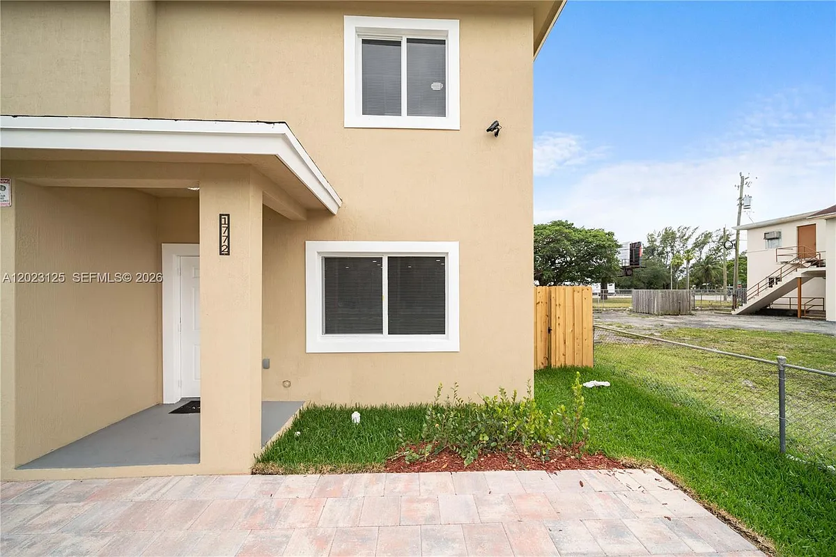 Building Photo - 1770 NW 55th St #1770