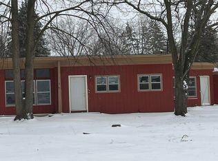 1424 Riser Dr, Saginaw, MI 48638