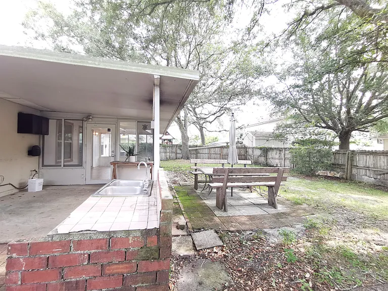 2107 E Willesdon Dr — Photo 27