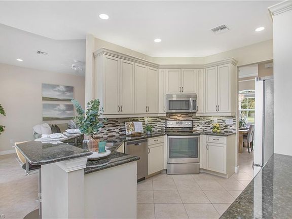 3rd image of 28424 Tasca DR