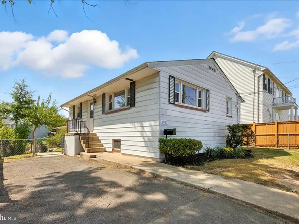 2012 S Lincoln St, Arlington, VA 22204