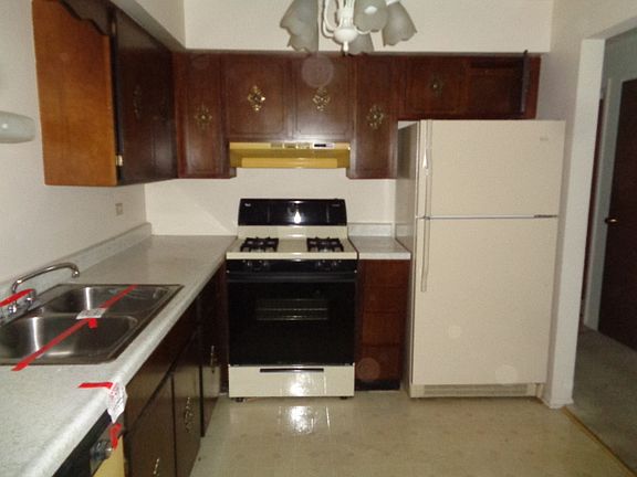 5th image of 3235 S Manor Dr APT 205
