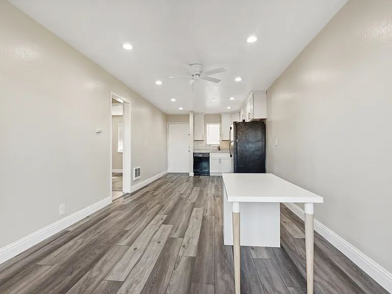 2732 Haste Street — Photo 25