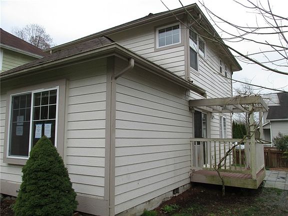 3rd image of 25123 Roberts Dr Unit 414