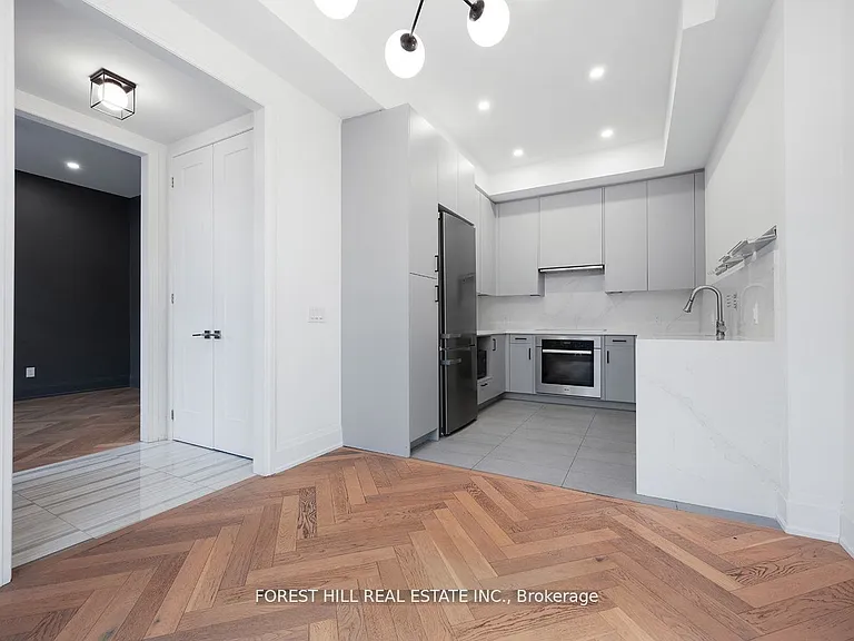 18 Greenbriar Rd #3 — Photo 9
