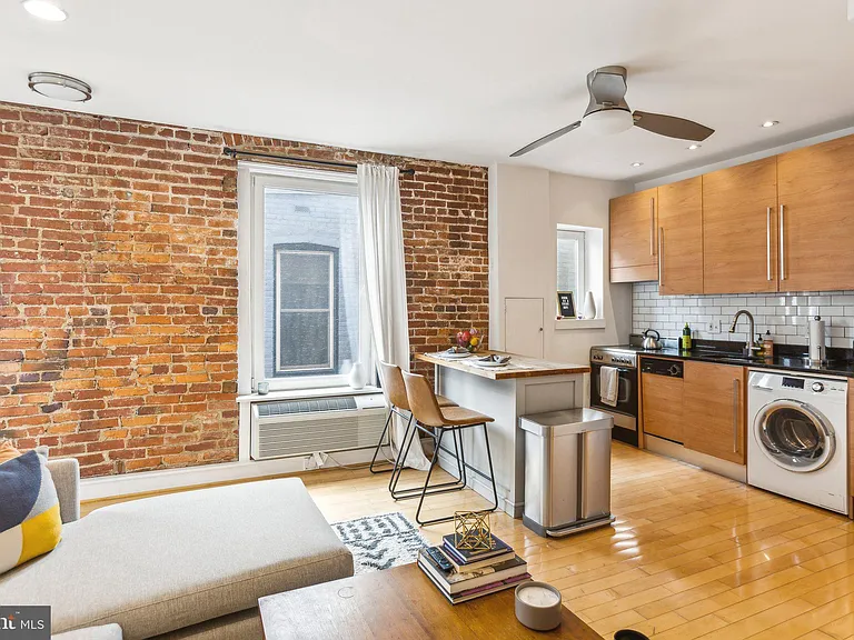 51 Randolph Pl NW #304 — Photo 6
