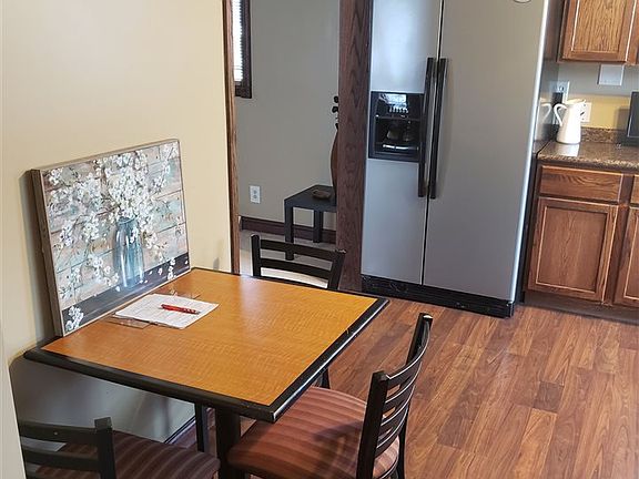 3rd image of 208 W H St