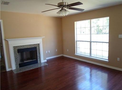 3rd image of 11369 Jessica Dr