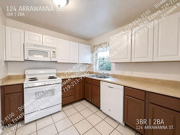 2nd image of 124 Arrawanna St