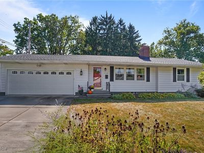 1728 Valley Rd, Cuyahoga Falls, OH, 44223