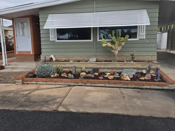 5680 W Flying West St, Tucson, AZ 85713
