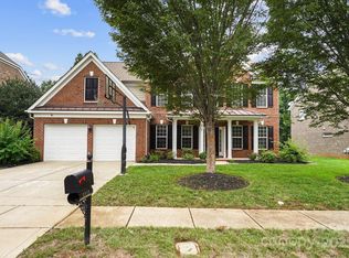 9714 Woburn Rd, Charlotte, NC 28277