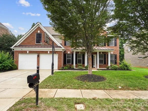 9714 Woburn Rd, Charlotte, NC 28277