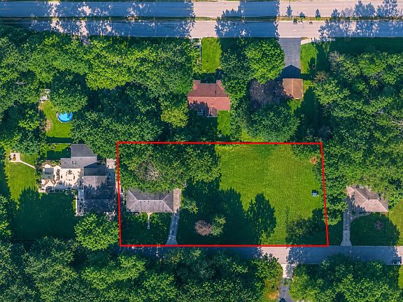 2nd image of 132-136 S Elgin Ave