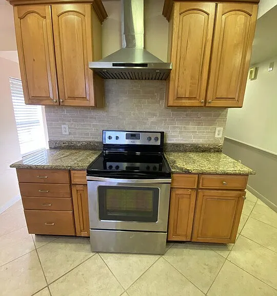 3465 S Washington Ave — Photo 8