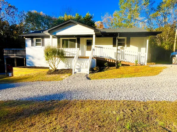 1625 Luby Brown Rd, Westmoreland, TN 37186