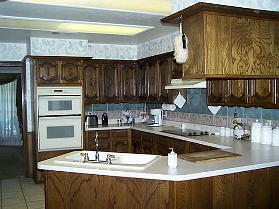 3rd image of 1816 Hillvalley Dr