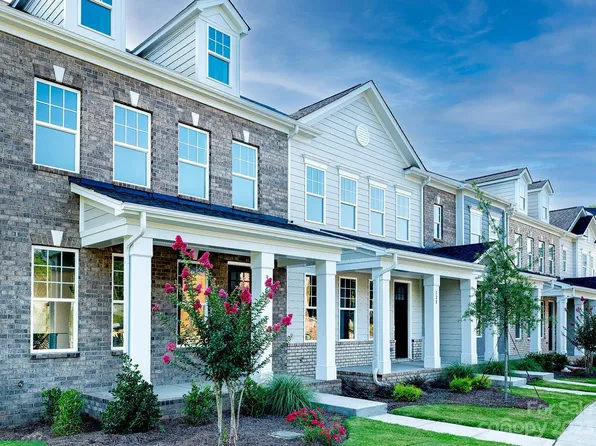 326 Cramerton Mills Pkwy #9, Cramerton, NC 28032