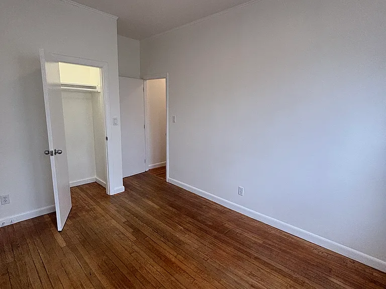 60 Gorham Ave #11 — Photo 6