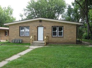 1912 Sherman Ave APT 3, Rockford, IL 61101