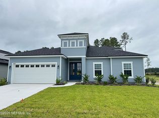 3636 Americana Dr, Green Cove Springs, FL 32043
