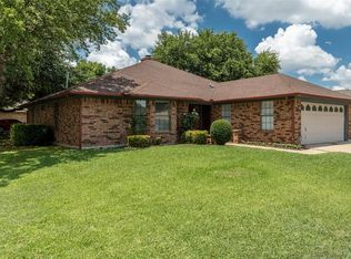 7932 Camelot Rd, Fort Worth, TX 76134