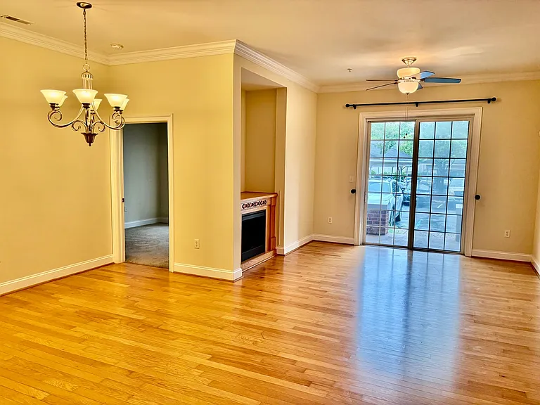 5215 Center St #105 — Photo 6