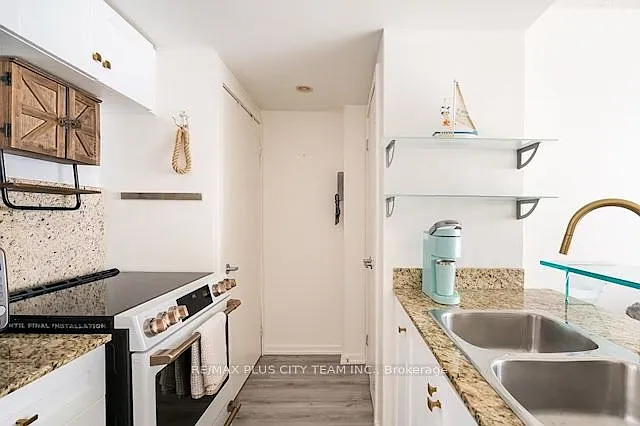 208 Queens Quay W #1608 — Photo 12