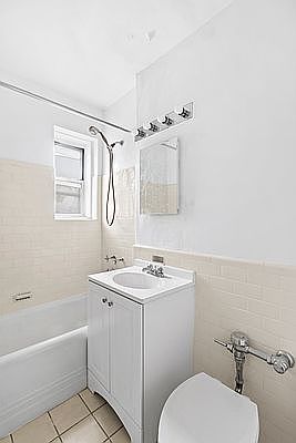4th image of 30-51 Hobart St #B3h