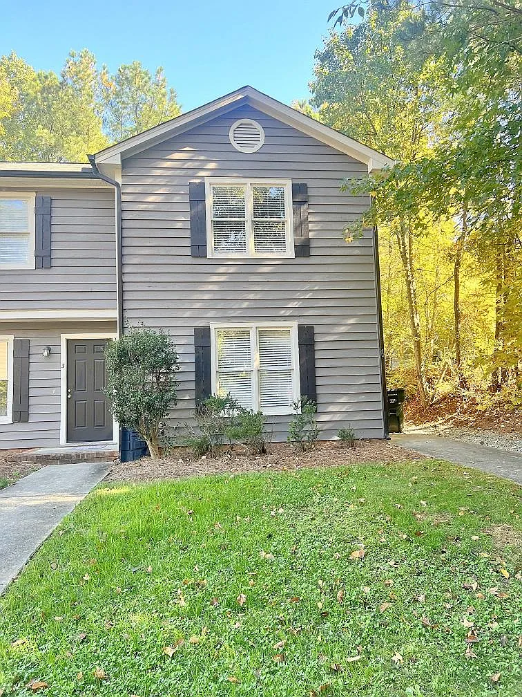 2 bed, 1.5 bath, $1,250 — Photo 1