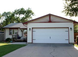 907 N Alice St, Augusta, KS 67010