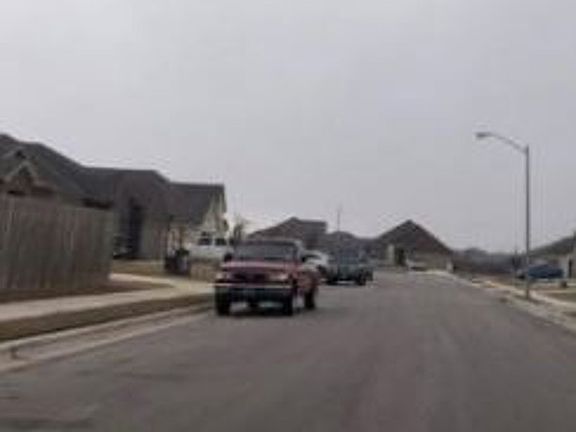 Exterior Neighborhood (street photo)