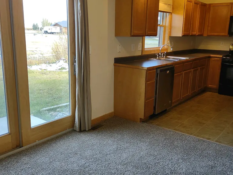 125 Mulligan Ln — Photo 22
