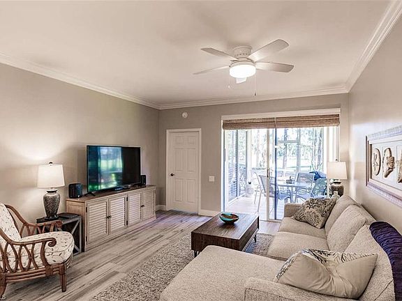 4th image of 8267 Parkstone Pl #9-107
