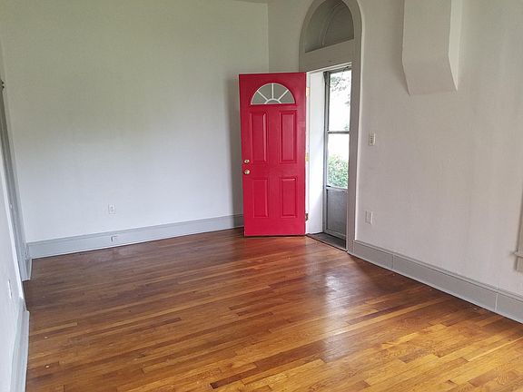 5th image of 113 Linden Ave