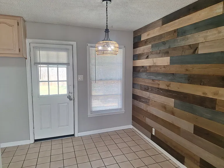 1225 Harrison Ln — Photo 22