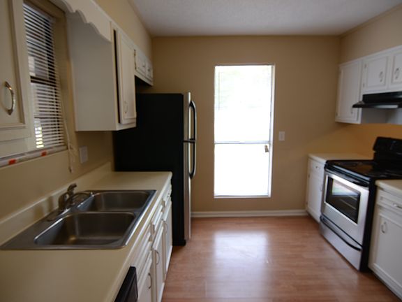 4th image of 2169 Ramblewood Dr