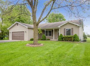 2604 N 3909th Rd, Sheridan, IL 60551