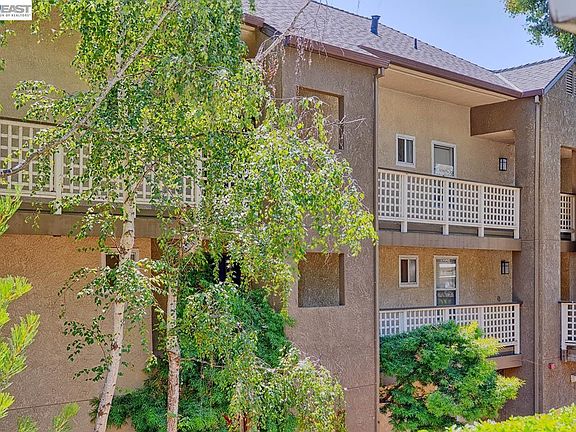 2nd image of 685 Dartmore Ln APT 365