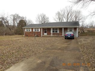 254 Fairview Dr, Humboldt, TN 38343