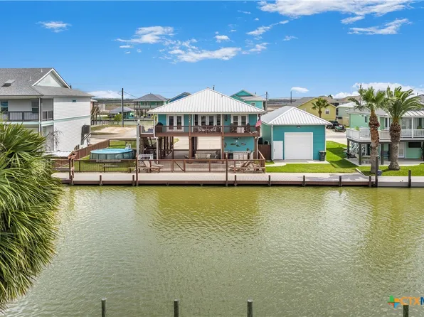140 Channelview Rd, Rockport, TX 78382