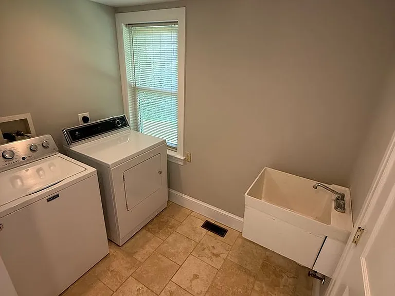 6475 Durham Rd — Photo 15
