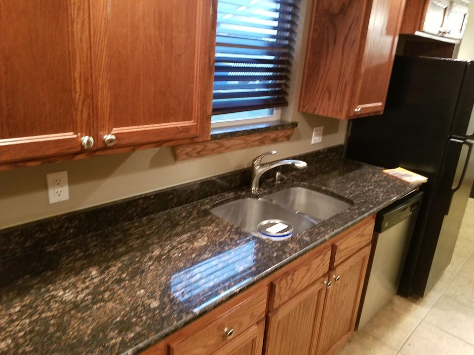 2nd image of 524 Greenbriar Ct #518