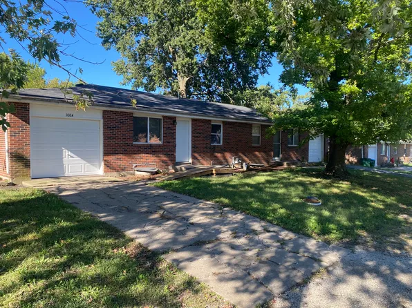 108 Shari Dr APT A, Peculiar, MO 64078