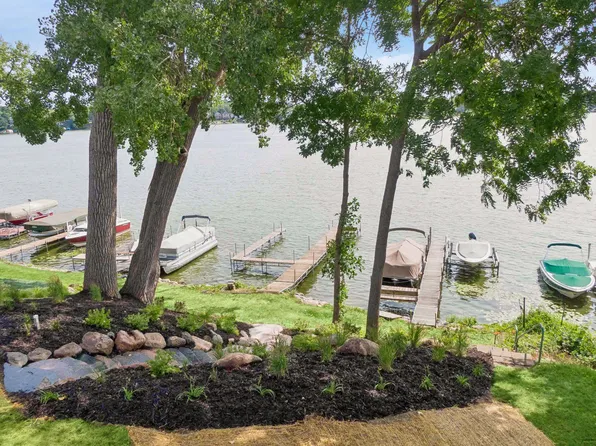 1728 Finch Ln, Mound, MN 55364
