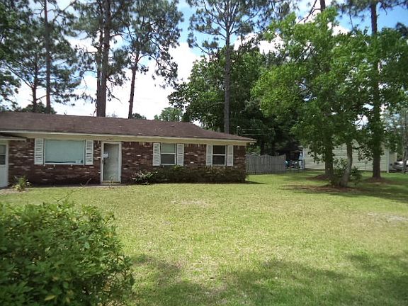 2nd image of 2765 Sandalwood Dr N