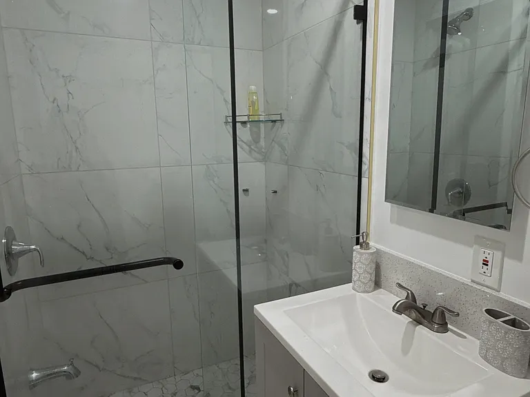 1093 Howellville Rd — Photo 3