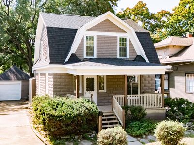 619 W Barnes Ave, Lansing, MI, 48910